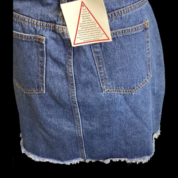 Boohoo | NWT Blue Denim 8 Mini Skirt High Wasted Frayed Hem - Picture 10 of 15